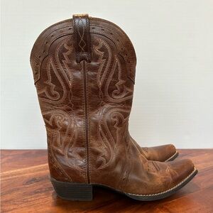 ARIAT Kids’ size 4 Heritage X Toe